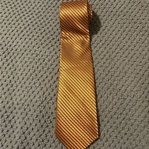 Giorgio Armani Orange and Gold Diagonal Striped Tie in Excellent condition